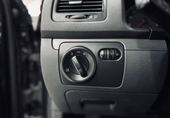 Подержанный автомобиль Volkswagen Jetta Sedan 2008 года (14 фото)