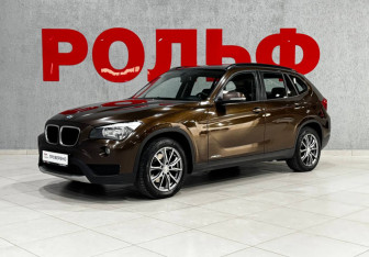 Подержанный автомобиль BMW X1 2013 года (9 фото)