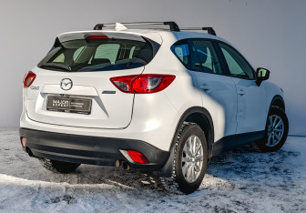Подержанный автомобиль Mazda CX-5 2015 года (5 фото)