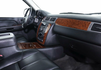 Подержанный автомобиль Chevrolet Tahoe 2008 года (7 фото)