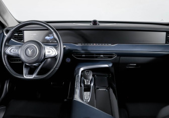 Подержанный автомобиль Voyah Free 2023 года (12 фото)