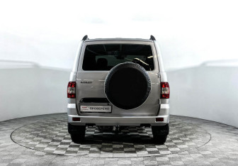 Подержанный автомобиль УАЗ Patriot 2024 года (6 фото)