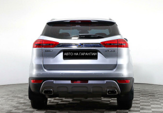 Подержанный автомобиль Geely Atlas 2020 года (4 фото)