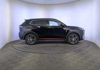 Подержанный автомобиль Changan UNI-S 2024 года (4 фото)