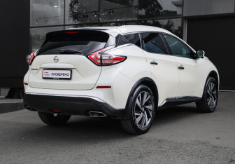 Подержанный автомобиль Nissan Murano Suv 2017 года (4 фото)
