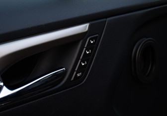 Подержанный автомобиль Lexus RX 2019 года (11 фото)