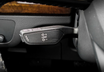 Подержанный автомобиль Audi Q5 2017 года (28 фото)