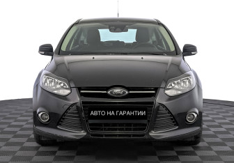 Подержанный автомобиль Ford Focus Hatchback 2014 года (2 фото)