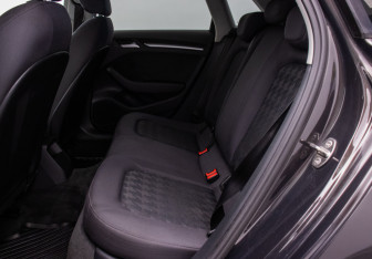 Подержанный автомобиль Audi A3 Hatchback 2016 года (11 фото)