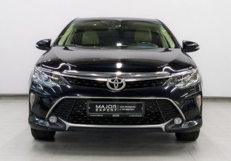 Подержанный автомобиль Toyota Camry Sedan 2017 года (2 фото)