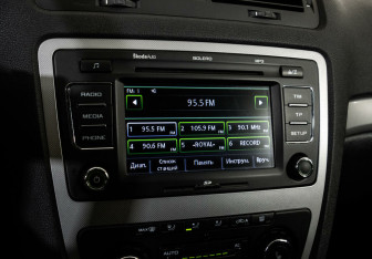 Подержанный автомобиль Skoda Octavia Liftback 2013 года (12 фото)