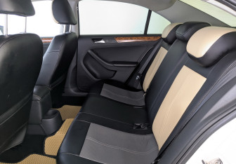 Подержанный автомобиль Volkswagen Jetta Sedan 2014 года (12 фото)