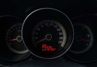 Подержанный автомобиль Kia Cerato Coupe 2010 года (19 фото)
