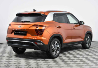 Подержанный автомобиль Hyundai Creta 2022 года (3 фото)