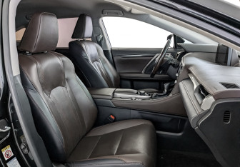 Подержанный автомобиль Lexus RX 2019 года (24 фото)