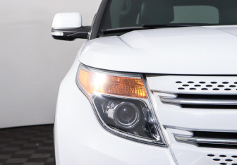 Подержанный автомобиль Ford Explorer 2015 года (7 фото)