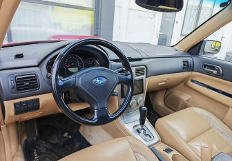 Подержанный автомобиль Subaru Forester Suv 2005 года (9 фото)