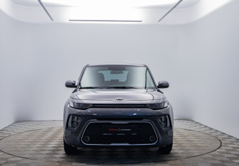 Подержанный автомобиль Kia Soul 2020 года (2 фото)