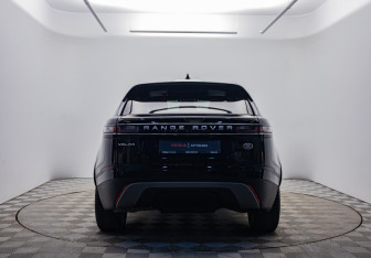 Подержанный автомобиль Land Rover Range Rover Velar 2019 года (6 фото)