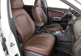 Подержанный автомобиль Opel Antara 2014 года (24 фото)