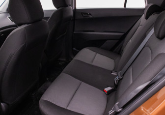 Подержанный автомобиль Hyundai Creta 2019 года (11 фото)