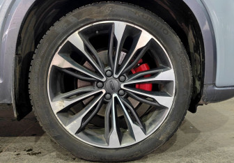 Подержанный автомобиль Geely Tugella 2022 года (21 фото)