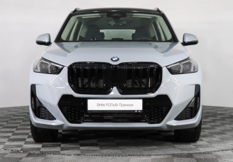 Новый BMW X1 2025 (3 фото)