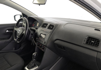 Подержанный автомобиль Volkswagen Polo Sedan 2019 года (13 фото)