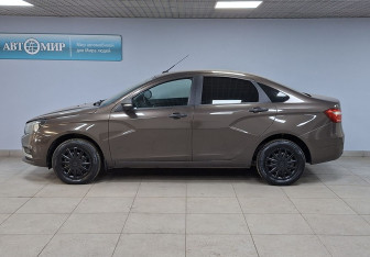 Подержанный автомобиль LADA (ВАЗ) Vesta Sedan 2018 года (8 фото)
