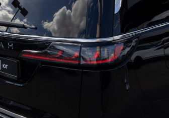 Подержанный автомобиль Voyah Dream 2023 года (5 фото)