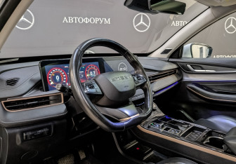 Подержанный автомобиль Exeed LX 2022 года (14 фото)