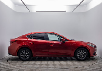 Подержанный автомобиль Mazda 3 Sedan 2014 года (4 фото)