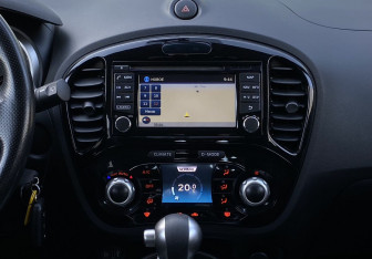 Подержанный автомобиль Nissan Juke 2017 года (12 фото)