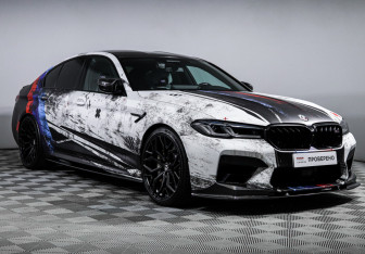 Подержанный автомобиль BMW M5 Sedan 2022 года (3 фото)