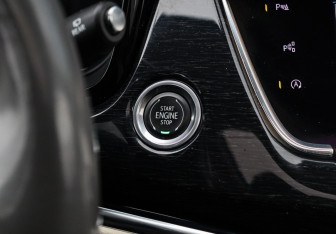 Подержанный автомобиль Cadillac XT6 2021 года (27 фото)