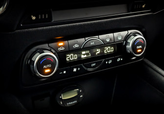 Подержанный автомобиль Mazda CX-5 2017 года (26 фото)