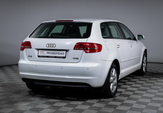 Подержанный автомобиль Audi A3 Hatchback 2012 года (5 фото)