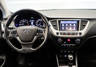 Подержанный автомобиль Hyundai Solaris Sedan 2019 года (8 фото)