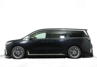 Подержанный автомобиль Voyah Dream 2024 года (8 фото)