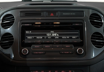 Подержанный автомобиль Volkswagen Tiguan 2012 года (17 фото)