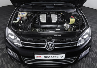Подержанный автомобиль Volkswagen Touareg 2010 года (9 фото)