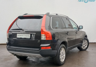Подержанный автомобиль Volvo XC90 2008 года (5 фото)