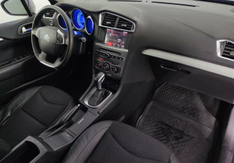 Подержанный автомобиль Citroen C4 Sedan 2020 года (7 фото)