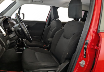 Подержанный автомобиль Jeep Renegade 2018 года (18 фото)