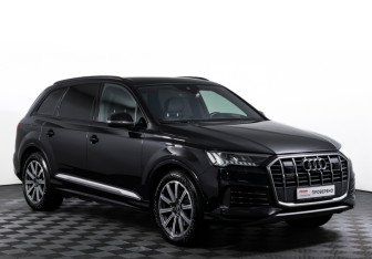 Подержанный автомобиль Audi Q7 2021 года (3 фото)