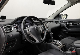 Подержанный автомобиль Nissan Qashqai 2016 года (17 фото)