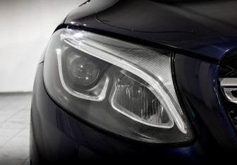 Подержанный автомобиль Mercedes-Benz GLC Coupe 2018 года (17 фото)