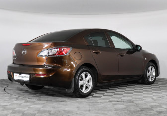 Подержанный автомобиль Mazda 3 Sedan 2012 года (5 фото)