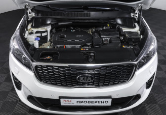 Подержанный автомобиль Kia Sorento 2019 года (9 фото)