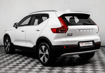 Новый Volvo XC40 2024 (7 фото)